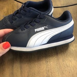 Kids PUMA sneakers size 11c